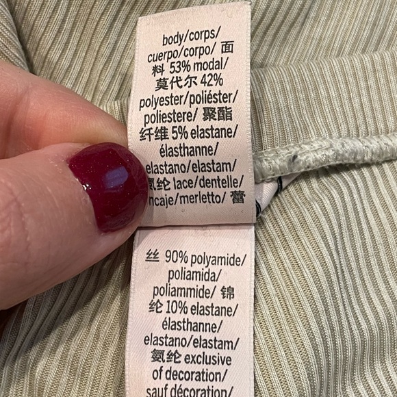 VICTORIA’S SECRET Womens Sleep Shorts Flowy Size Large - Picture 9 of 9